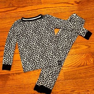 Sweet bamboo size 6 pajamas girl